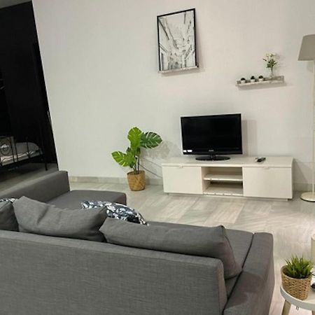 Holidays2Malaga Jinetes Junto Casco Historico & Parking Apartment Bagian luar foto