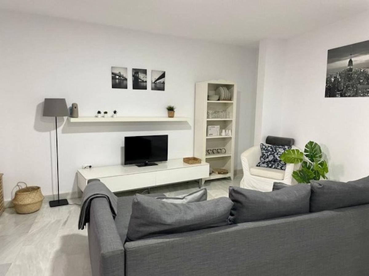 Holidays2Malaga Jinetes Junto Casco Historico & Parking Apartment Bagian luar foto