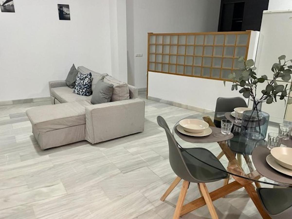 Holidays2Malaga Jinetes Junto Casco Historico & Parking Apartment Bagian luar foto